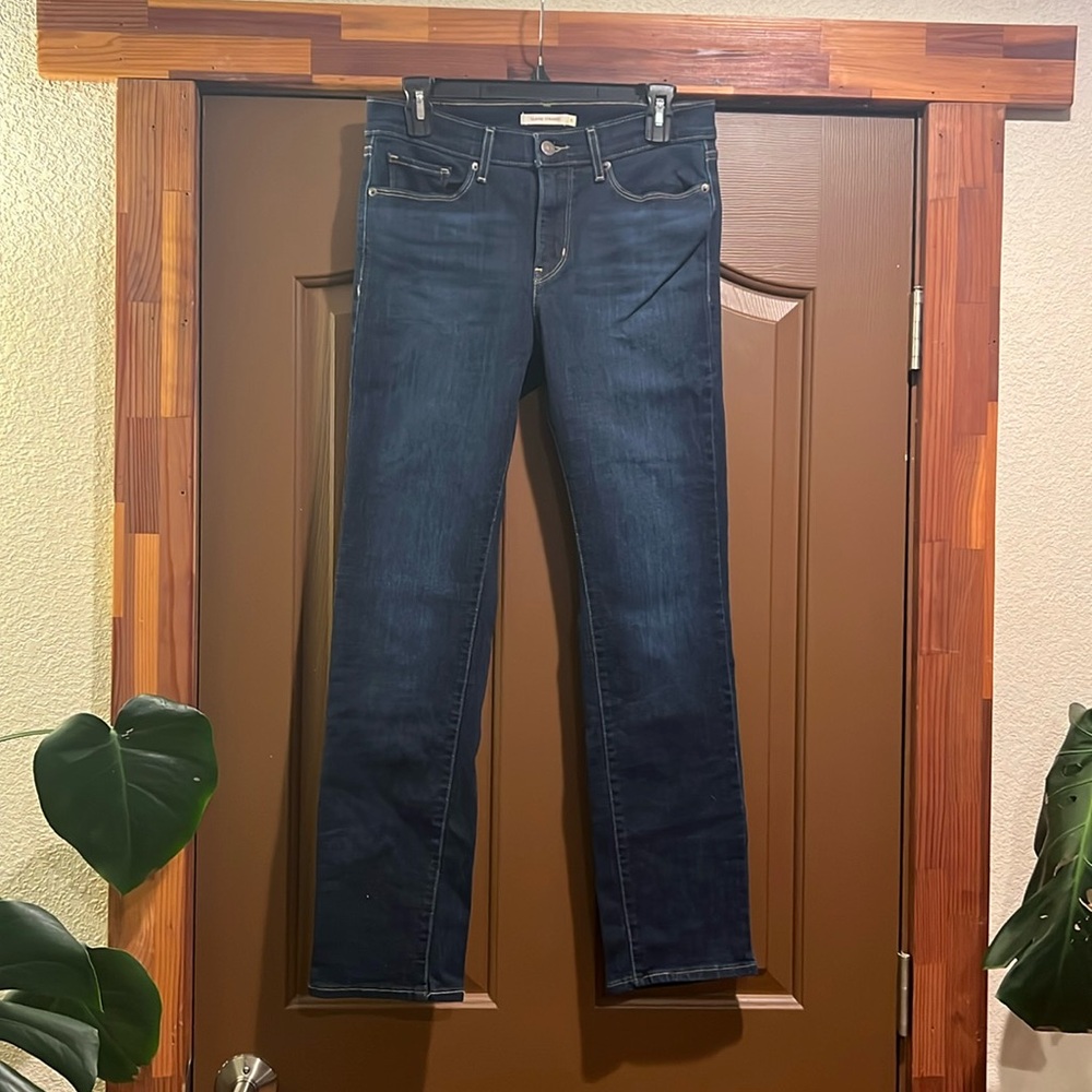 Levi’s women’s classic straight jeans